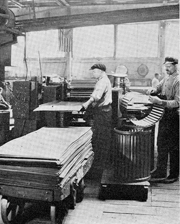 Stationary Roll Formers Have Unique History