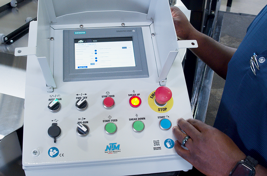 New Tech Machinery Launches UNIQ® Automatic Control System